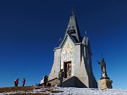 Monte Gugliemo dal sentiero nel Bosco degli Gnomi il 23 dicembre 2014   - FOTOGALLERY